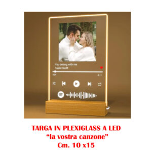 Targa in plexiglass a led personalizzata con foto e canzone spotify